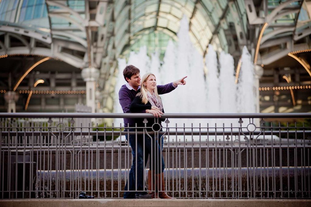 A couple in Niagara Falls Ontario